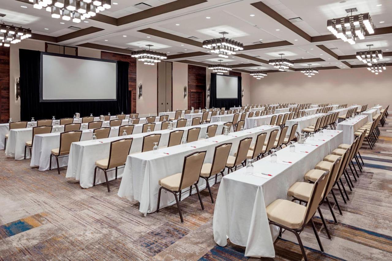 Baton Rouge Marriott Hotel Exterior photo