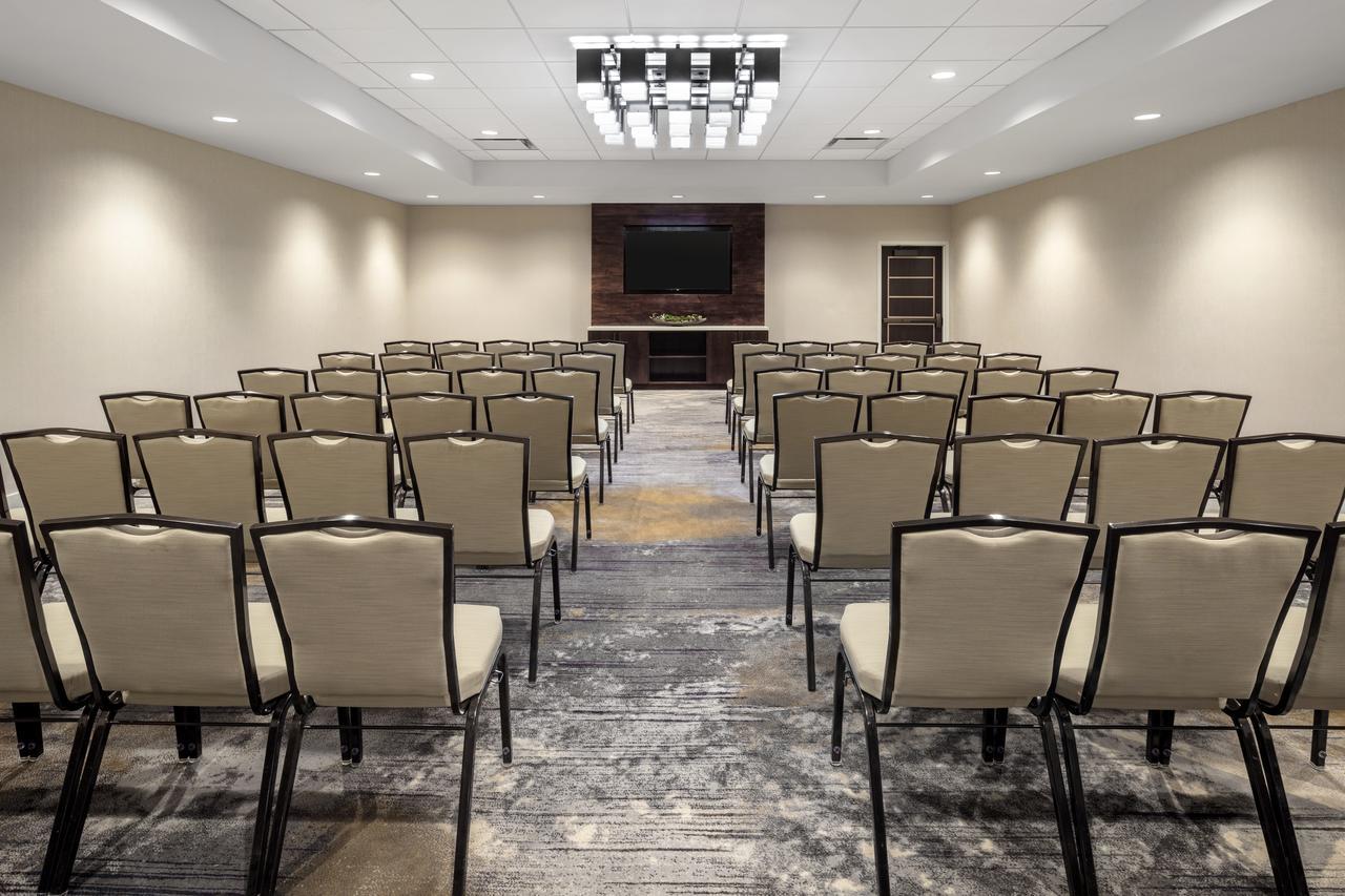 Baton Rouge Marriott Hotel Exterior photo